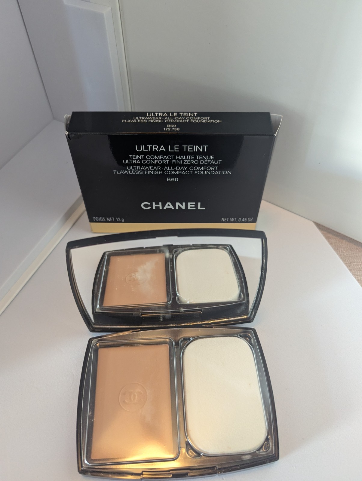 Chanel Ultra Le Teint All Day Comfort Flawless Finish Compact Foundation B60