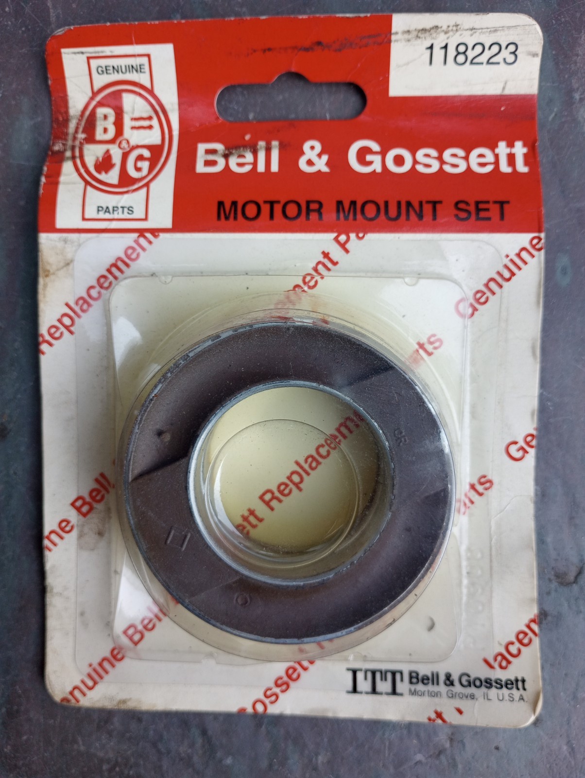 VTG NOS Genuine BELL & GOSSETT Pair Motor Mounts Part Number 118223