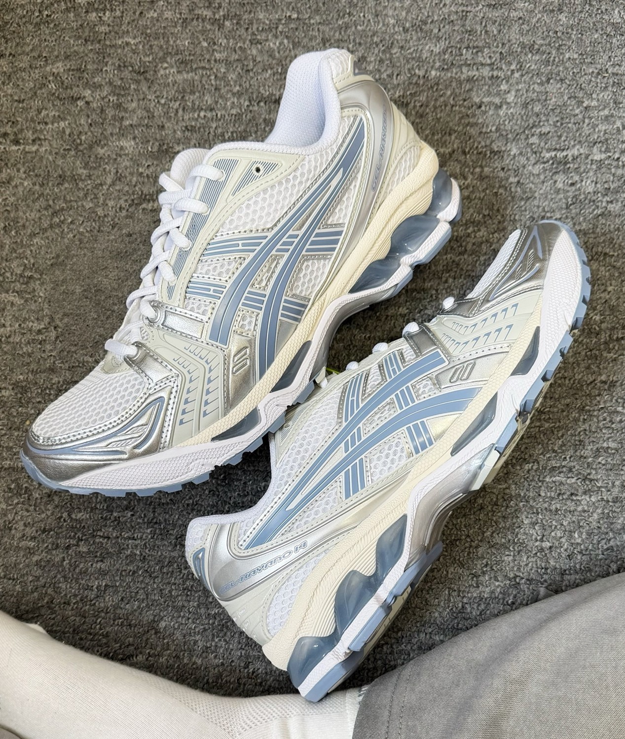 1203A537-115 ASICS Gel Kayano 14 \'White Light Navy\'|Cushioned Men\'s 🔷