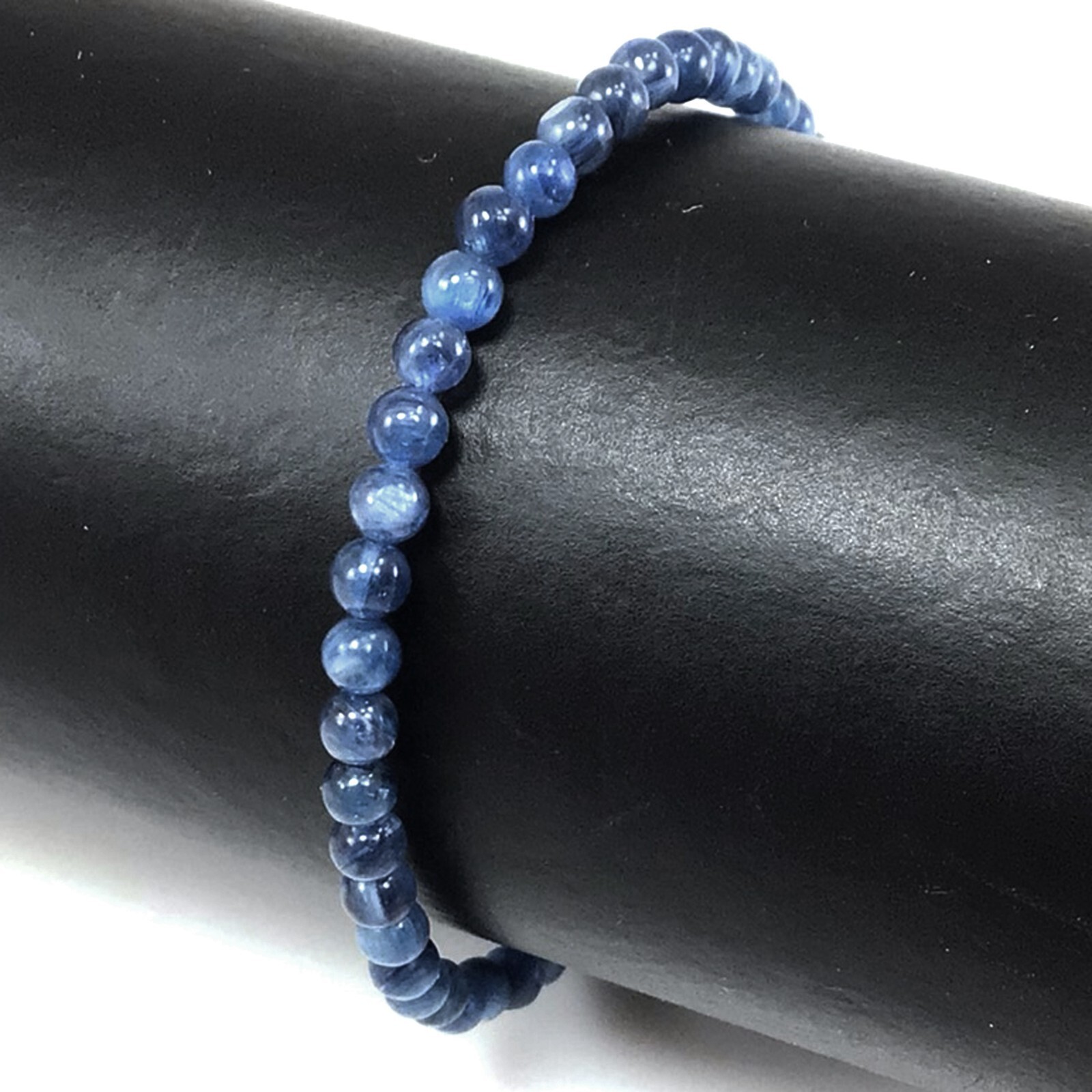 Grade AAA Natural Gemstone Blue Kyanite Bracelet Stretch Balance 7.5\