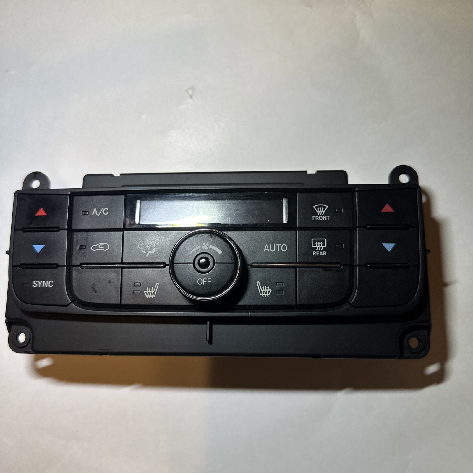 2011-13 Jeep Grand Cherokee Climate Control 68111109AL OEM 2011-13 Jeep Grand Cherokee Climate Control 68111109AL OEM