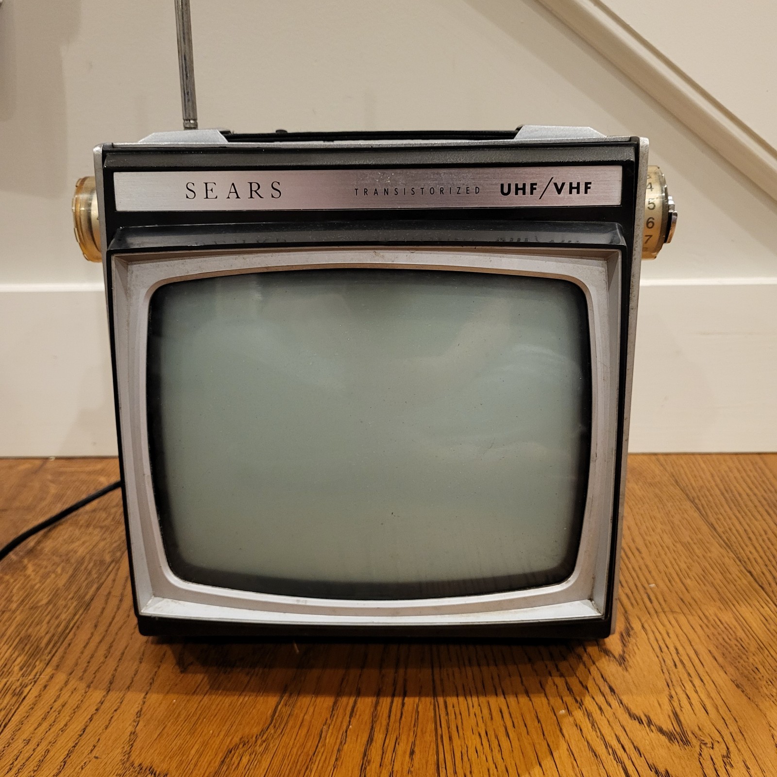 1967 MCMSears Solid State UHF VH space Age Very Rare Early Portable TV 60s MCM 