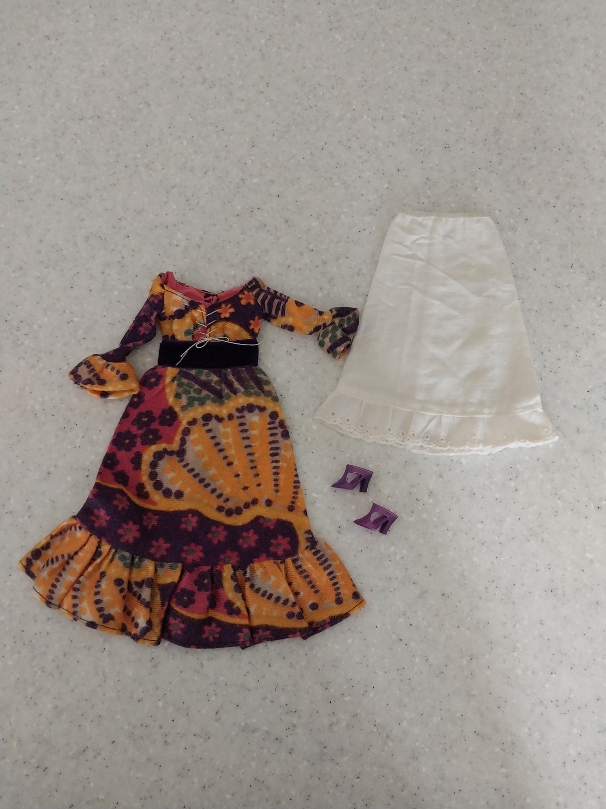 Vintage Barbie #3438 Peasant Dressy 1971 Near Complete and EXC Vintage Barbie #3438 Peasant Dressy 1971 Near Complete and EXC