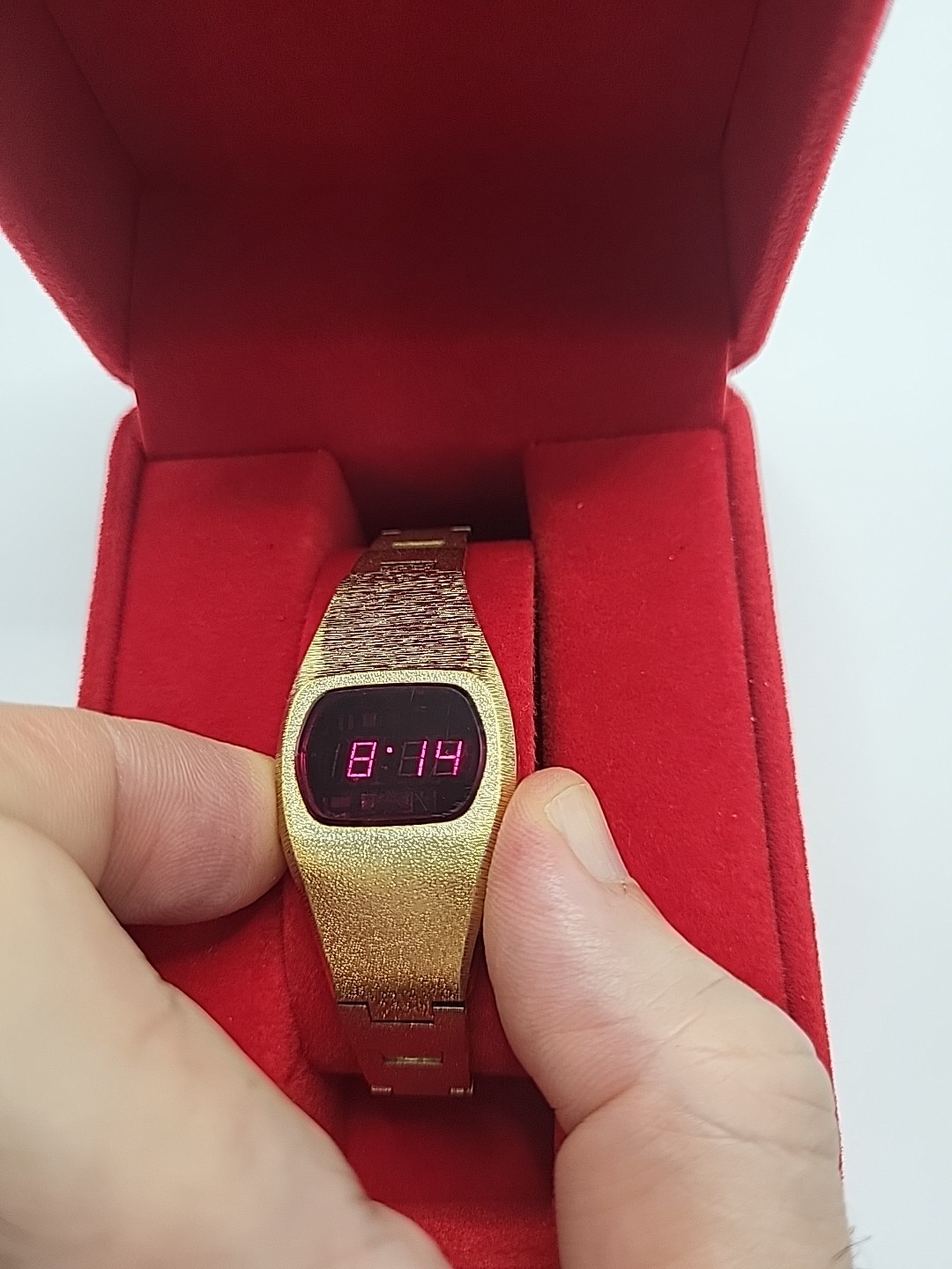 [ MINT RARE ] Sears Roebuck And Co Vintage LED Watch 1970\'s Digital Red E7 Japan