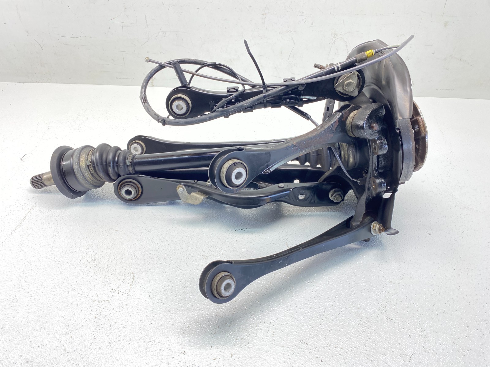 12-19 BMW F30 3 Series Rear Suspension Left Wheel Hub Spindle Knuckle Axle OEM✅