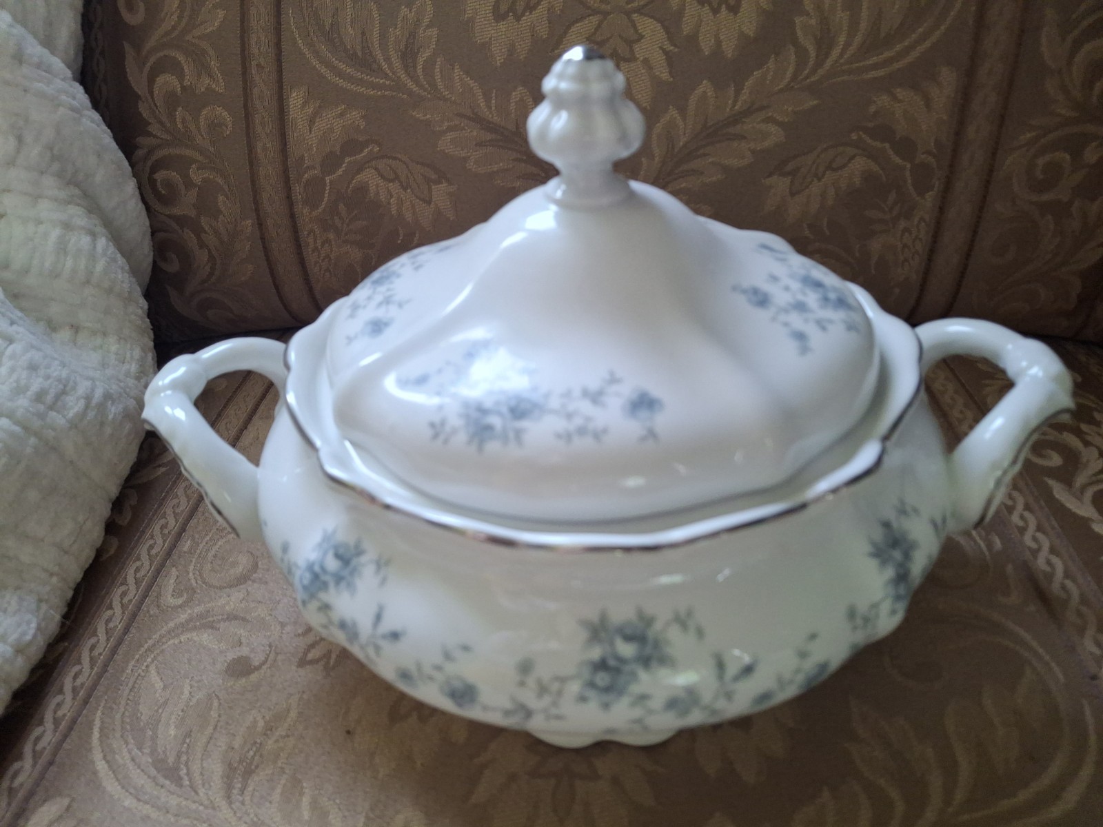 Blue Garland Johann Haviland Covered Vegetable Casserole Bavaria Germany EUC Blue Garland Johann Haviland Covered Vegetable Casserole Bavaria Germany EUC