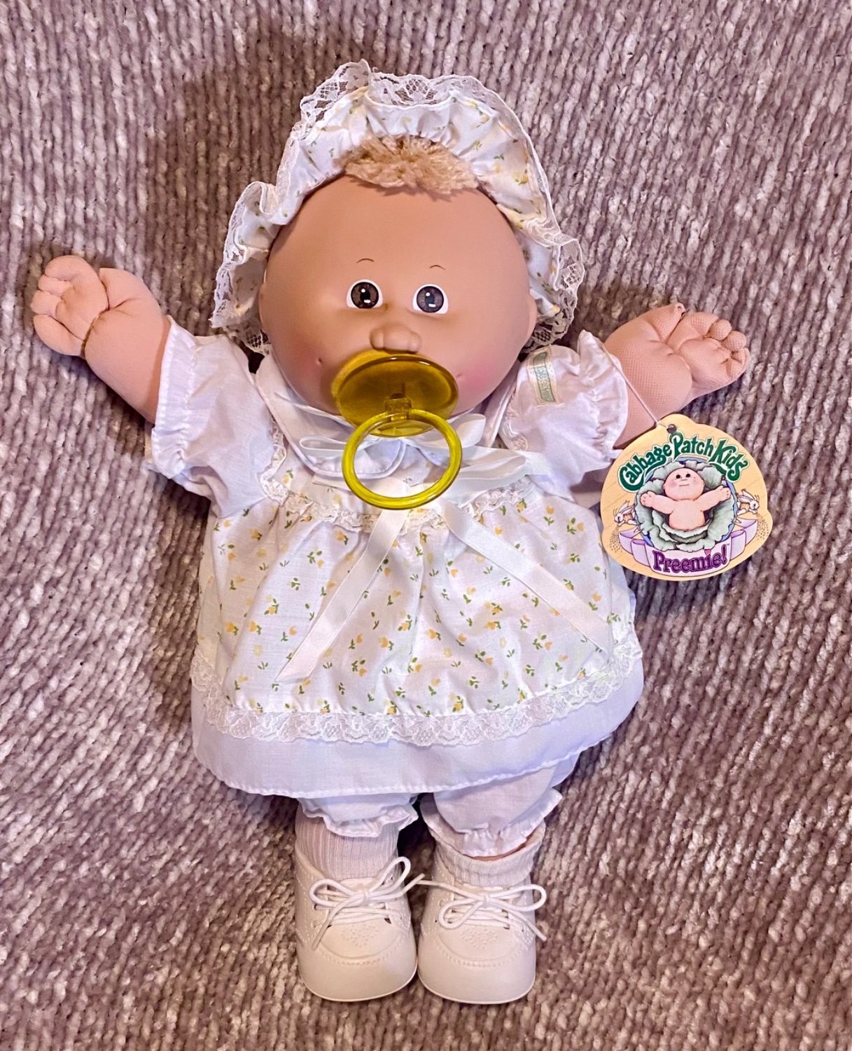 Coleco Cabbage Patch Kids Pacifier Preemie Girl Displayed Only Pretty Dress