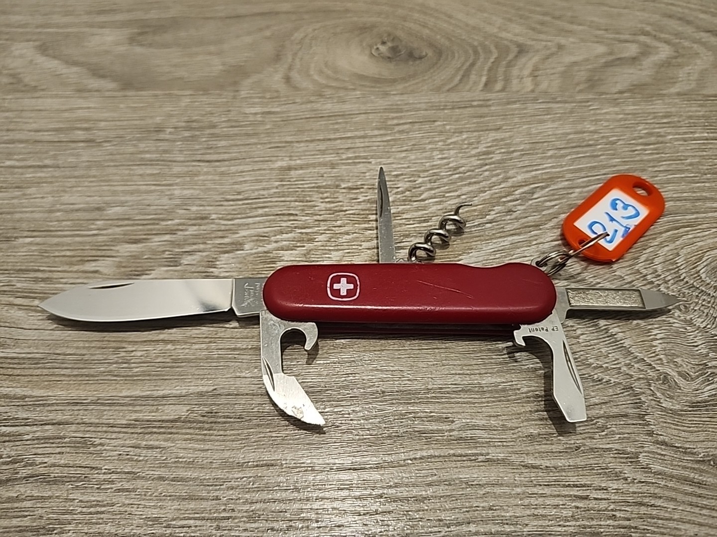 Wenger Commander 85mm Swiss Army Knife- Red, Used, Good Condition Wenger Commander 85mm Swiss Army Knife- Red, Used, Good Condition