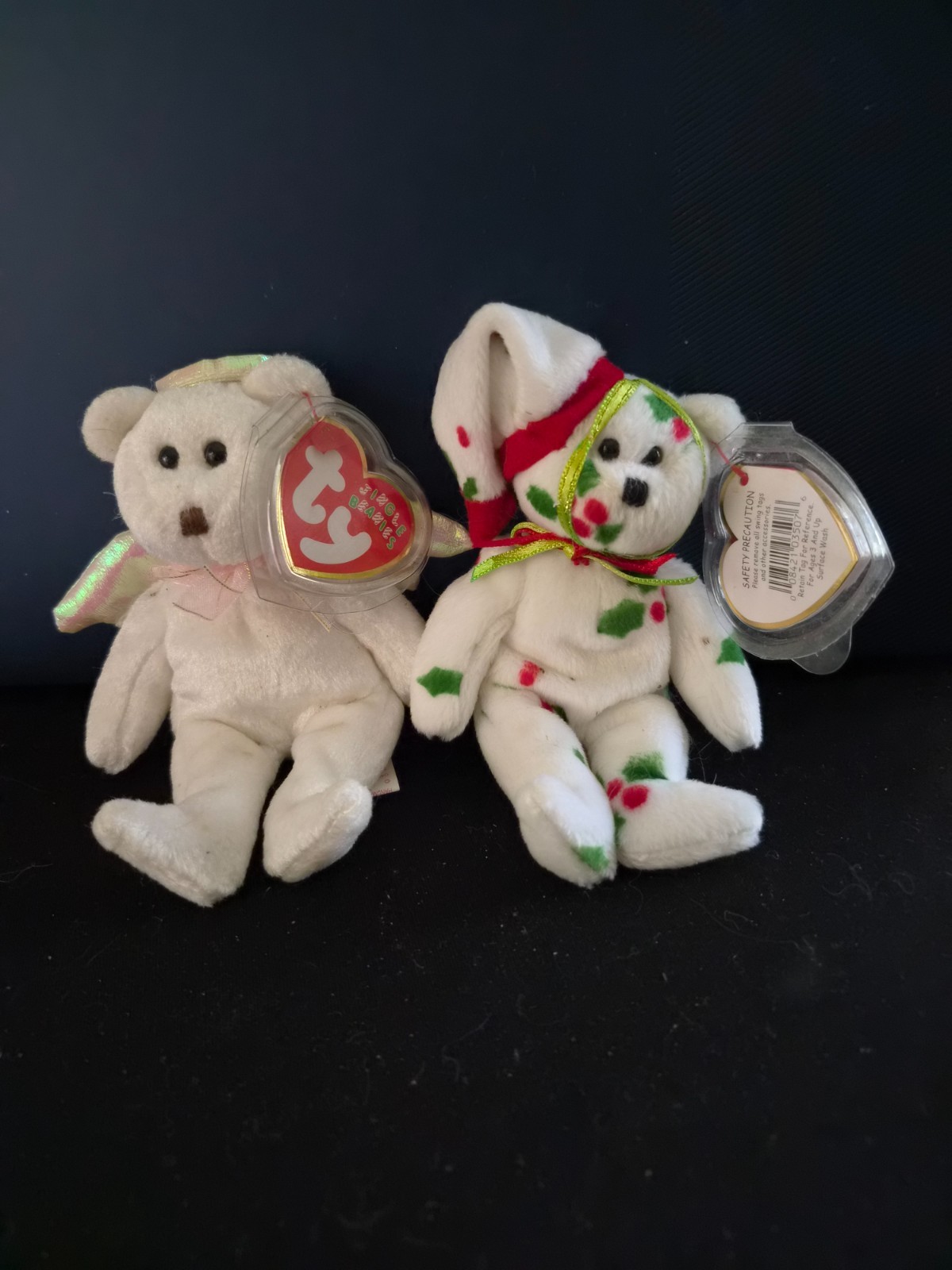 Vintage 1998 mini TY Jingle Beanies Holiday Teddies with original tags