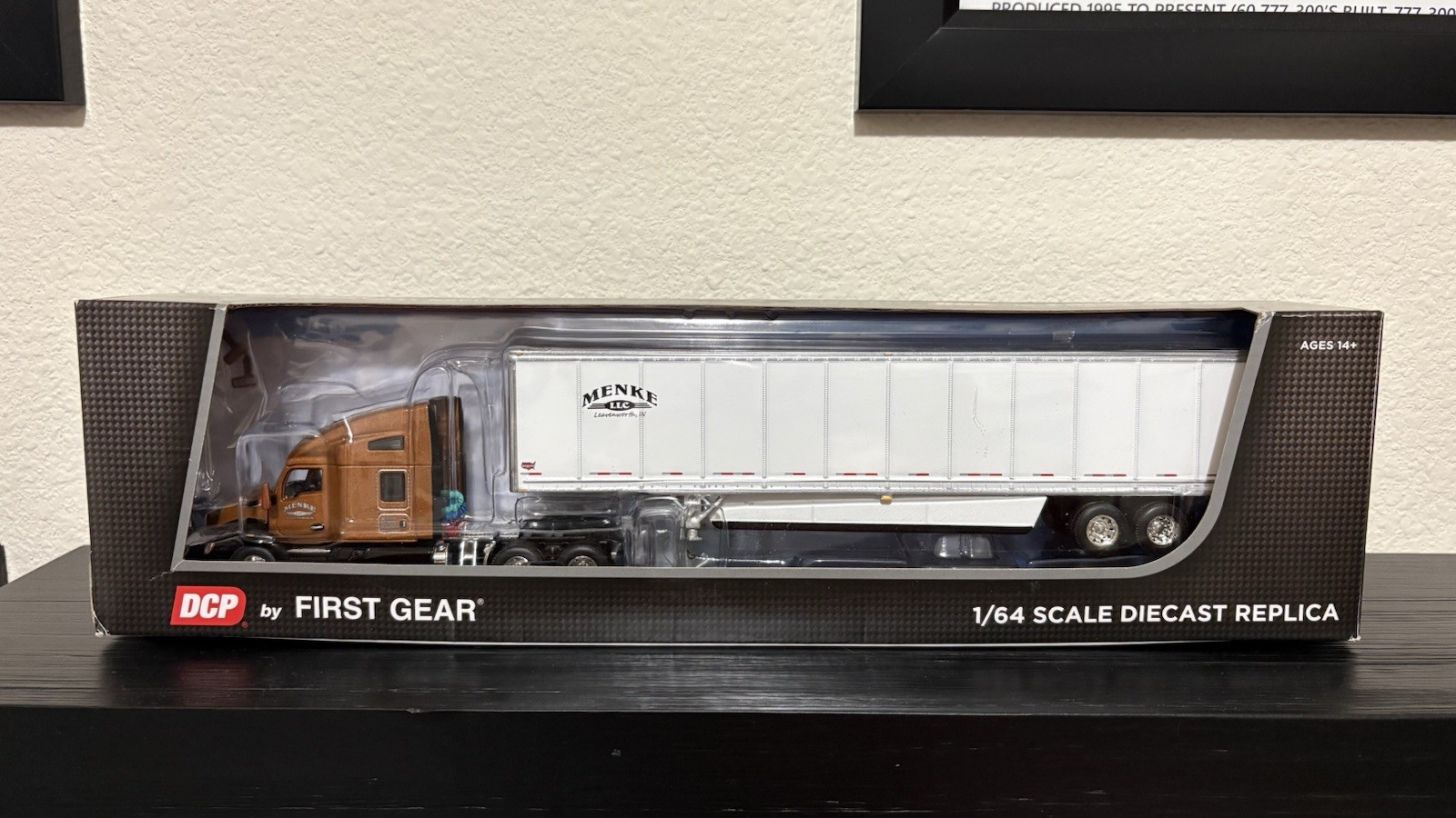 DCP 1/64 Diecast Promotions Menke Trucking Kenworth DCP 1/64 Diecast Promotions Menke Trucking Kenworth