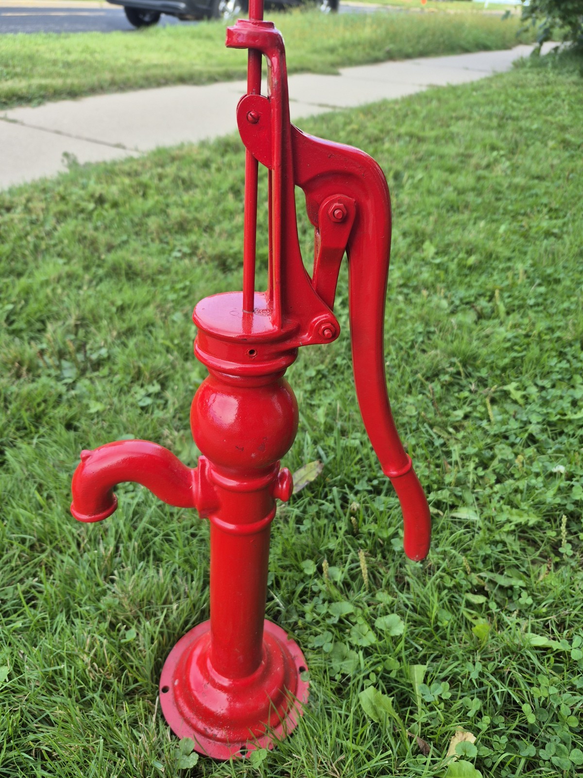 VINTAGE SALESMAN SAMPLES CAST IRON MINIATURE HAND PUMP NOS