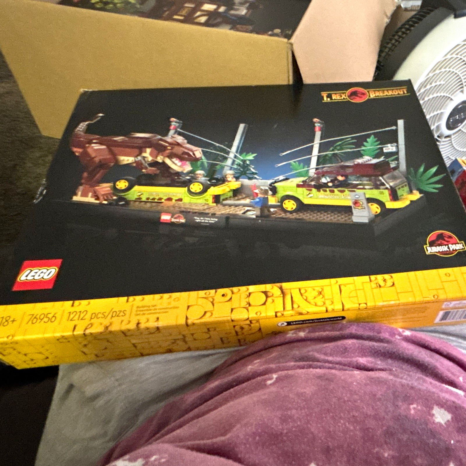 LEGO Jurassic Park T. rex Breakout 76956 1212 pcs 18+ Complete Set Box