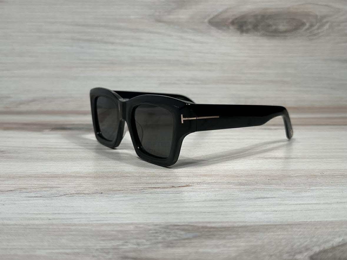 Tom Ford TF 1154 ILIAS Shiny Black Sunglasses With Gray Lens - Ships Now Tom Ford TF 1154 ILIAS Shiny Black Sunglasses With Gray Lens - Ships Now