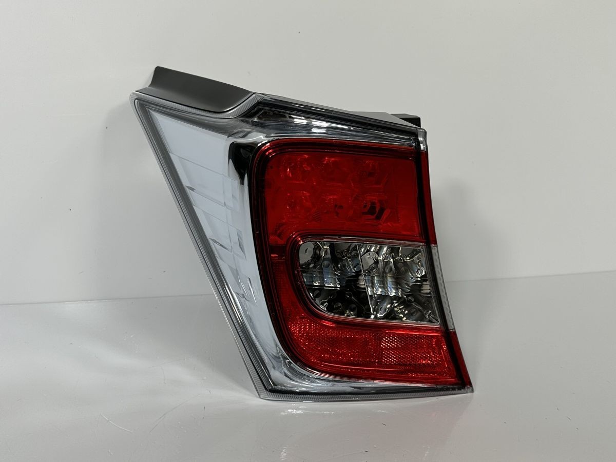 Honda Freed Hybrid GP3 Late Genuine Left Tail Lamp LED 33551-SYY-N71