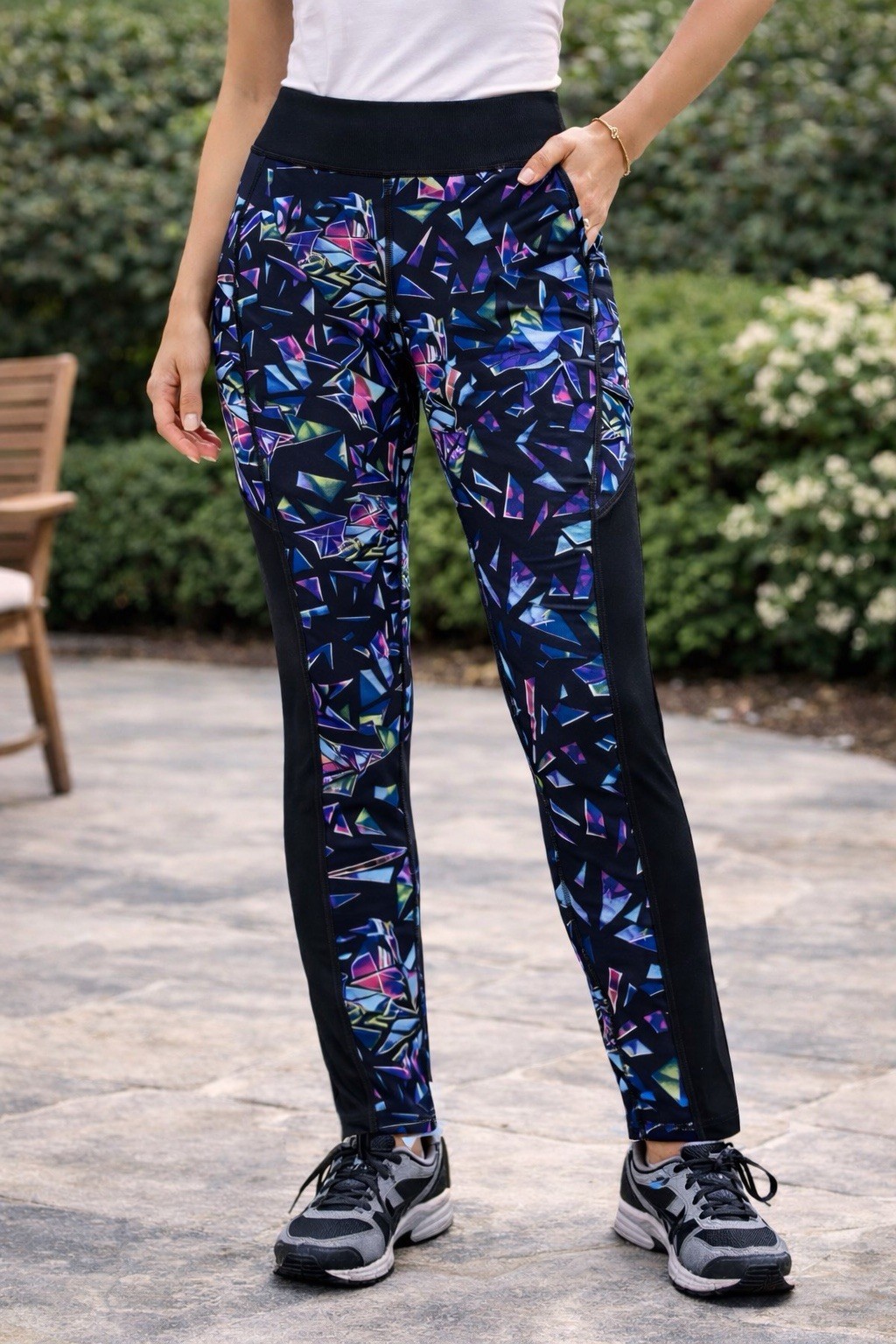 Torrid Disney Villains Shattered Print Black Active Legging Evil queen 0 plus
