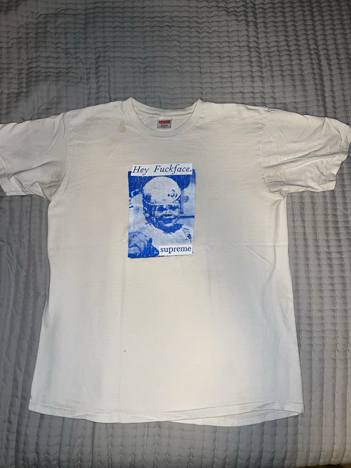 Supreme Men’s White Graphic Tee Shirt Size L Supreme Men’s White Graphic Tee Shirt Size L