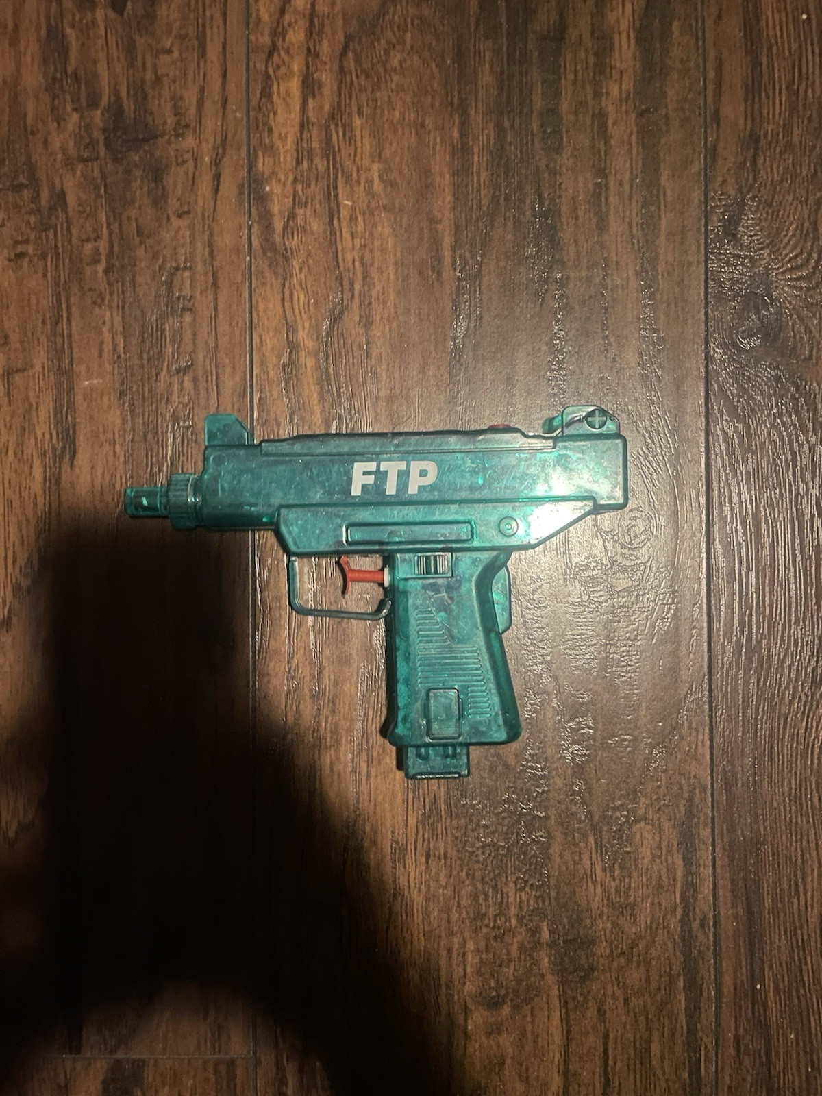 FTP watergun In green 100% Working Rare 