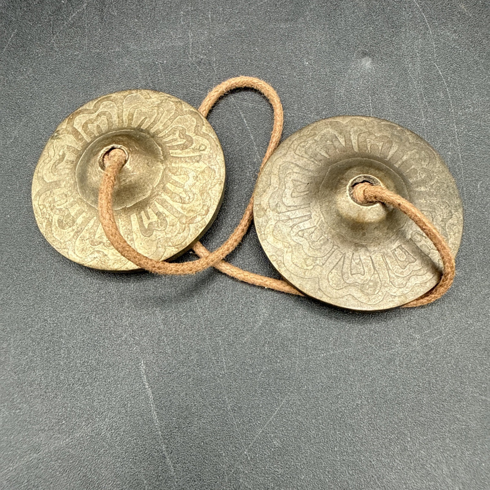 Vintage Tibetan Brass Tingsha Cymbals Hand Bell Meditation Yoga Prayer Chimes Vintage Tibetan Brass Tingsha Cymbals Hand Bell Meditation Yoga Prayer Chimes