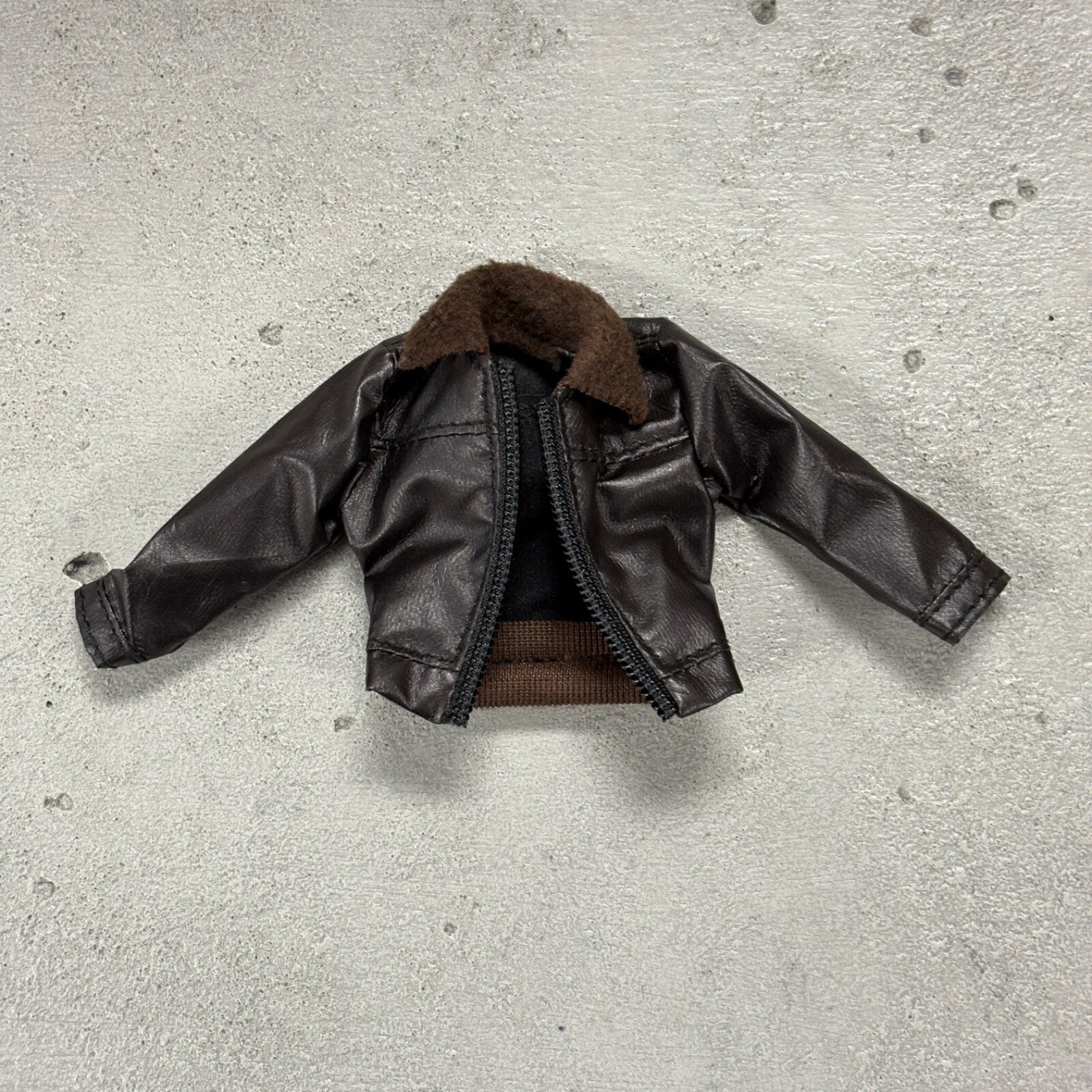 PB-JKT-RH: 1/12 Custom Jacket for McFarlane Red Hood or 6