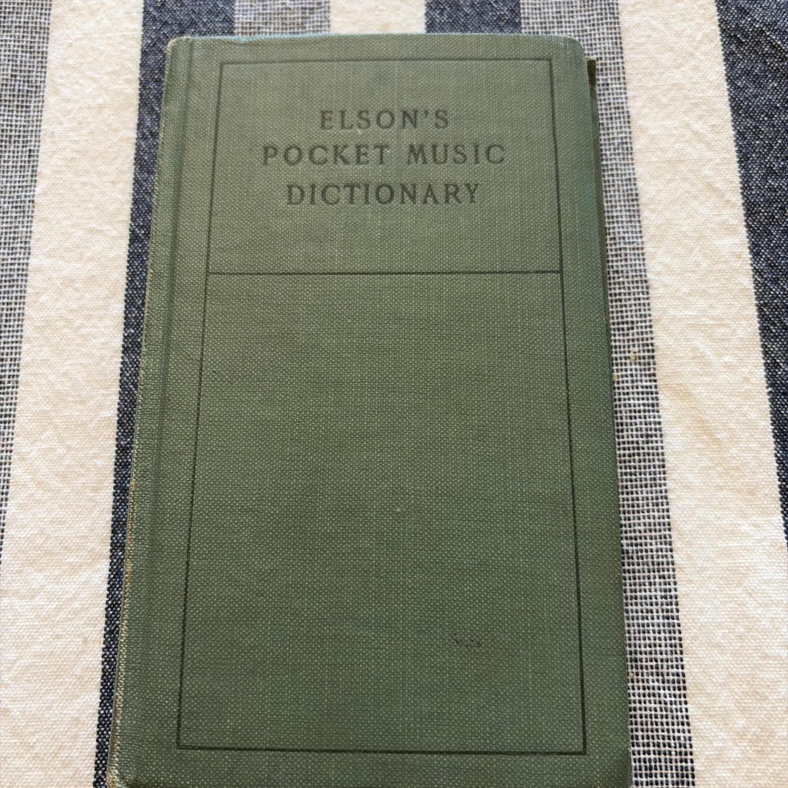 ANTIQUE 1909 BOOK ELSONS POCKET MUSIC DICTIONARY BY LOUIS C. ELSON ANTIQUE 1909 BOOK ELSONS POCKET MUSIC DICTIONARY BY LOUIS C. ELSON
