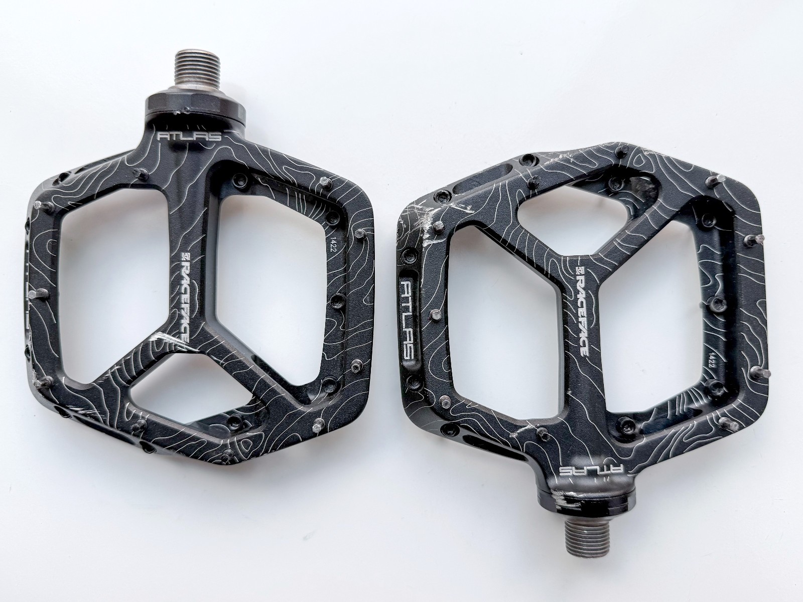 2022 Race Face Atlas DH / MTB Bicycle Studded Platform Aluminum Pedals - Black