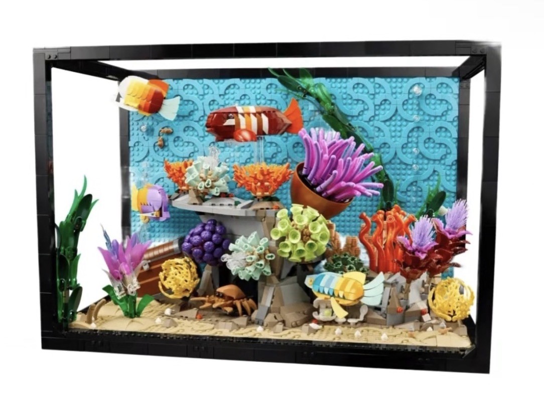 Alt Of Tropical Aquarium Lego 10366 with 4154 pcs. | Generic Bricks