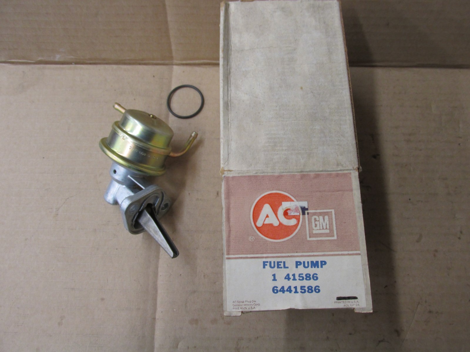 NOS 1973 -76 & 1978 FUEL PUMP VOLKSWAGEN DASHER RABBIT SCIROCCO AUDI FOX 6441586