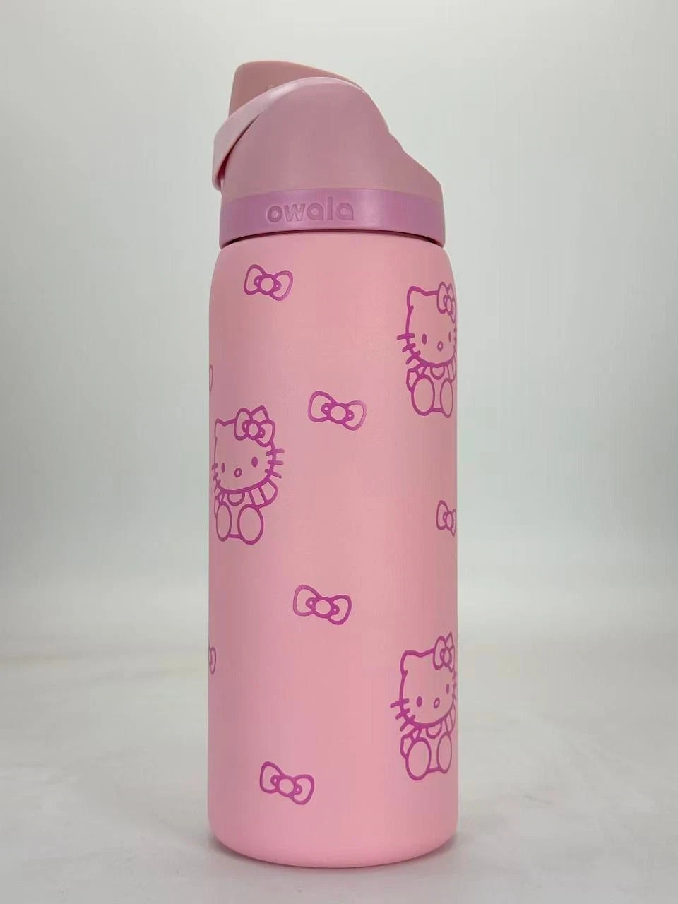 Owala Hello Kitty 32 Oz Pink Rose Free sip Water Bottle New Limited Edition