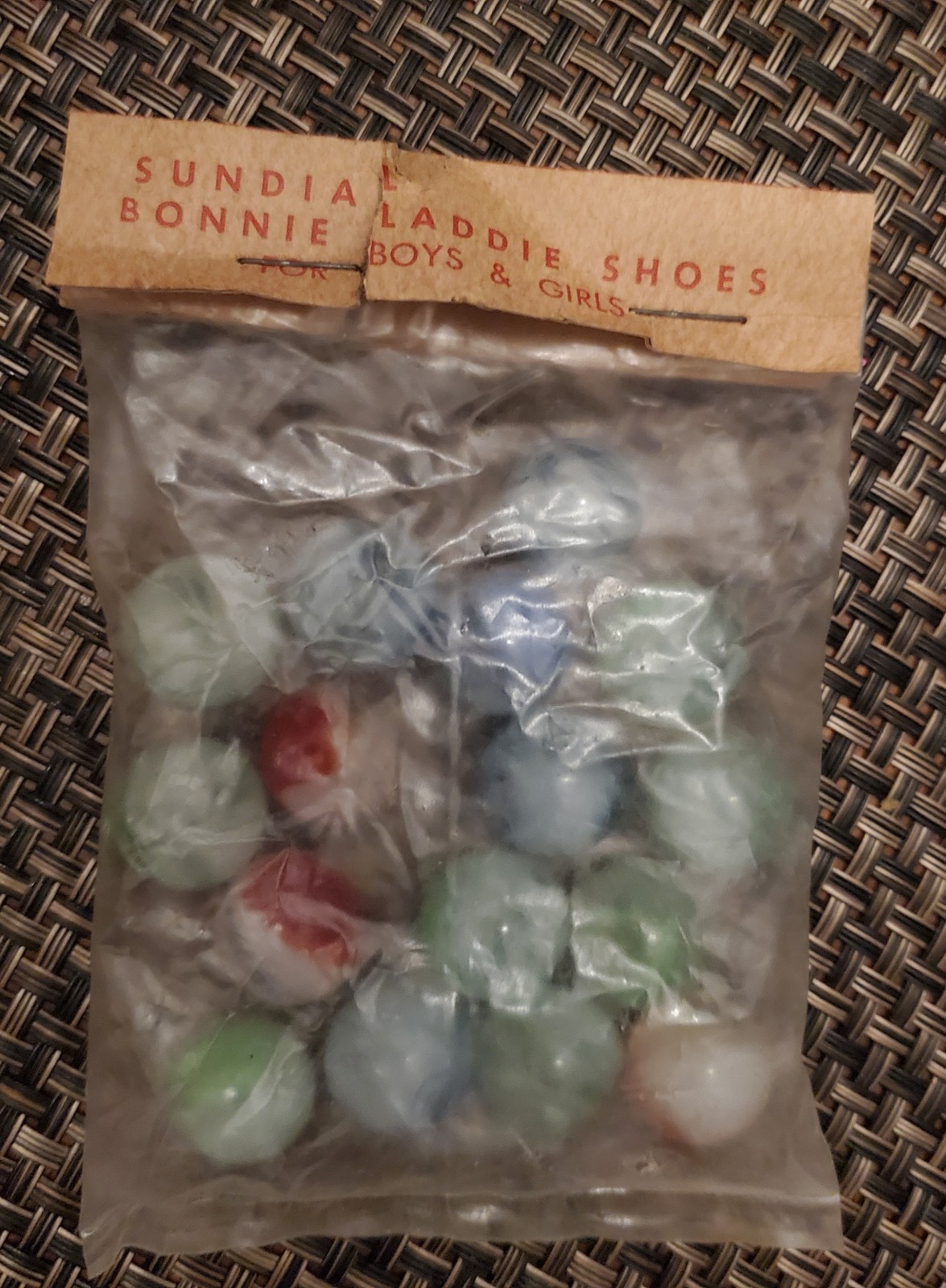 Vintage Rare 1950’s Marbles Promotional SUNDIAL BONNIE LADDIE SHOES Sealed Bag