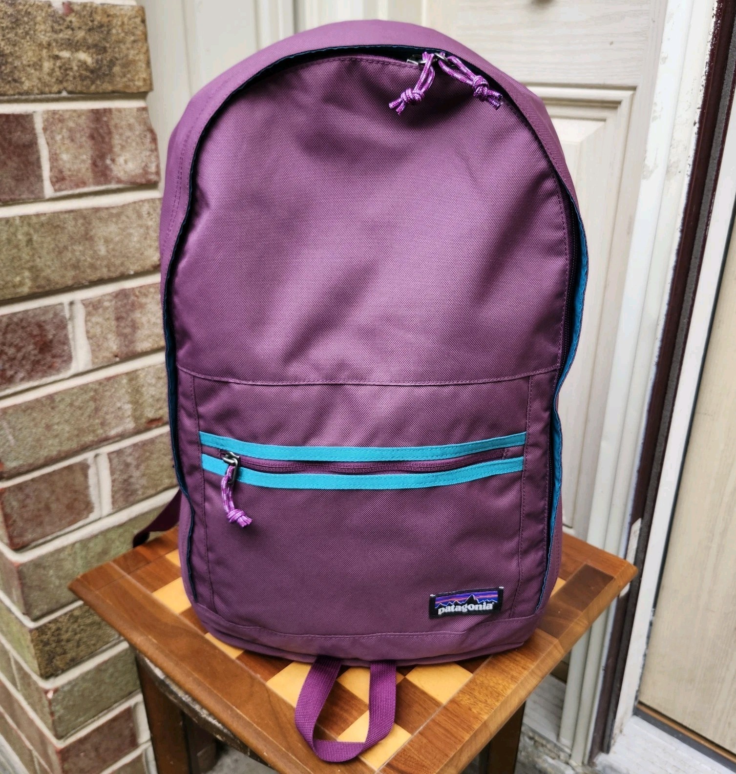 Patagonia Arbor Daypack 20L Purple Teal Blue Backpack Schoolbag NOS NWOT Patagonia Arbor Daypack 20L Purple Teal Blue Backpack Schoolbag NOS NWOT