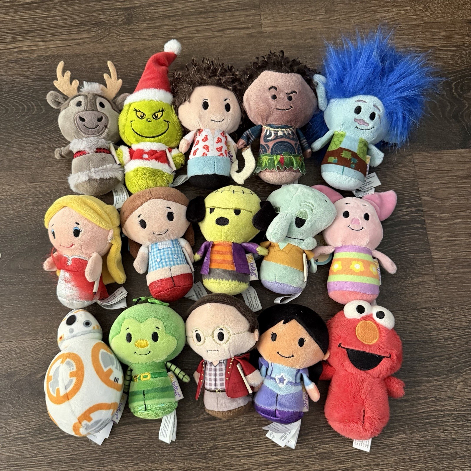 Hallmark Itty Bittys Lot of 15 Disney Grinch Star Wars Elmo Plush Hallmark Itty Bittys Lot of 15 Disney Grinch Star Wars Elmo Plush
