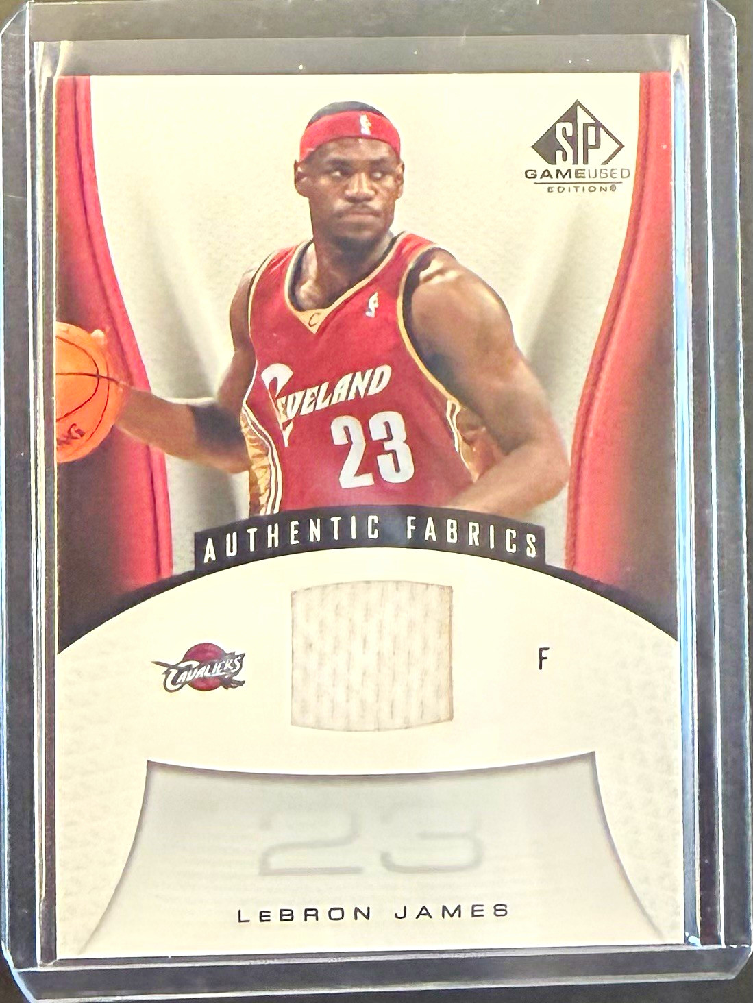 Upper Deck 2006-07 SP Game Used Authentic Fabrics LeBron James Cavs #116 Jersey Upper Deck 2006-07 SP Game Used Authentic Fabrics LeBron James Cavs #116 Jersey