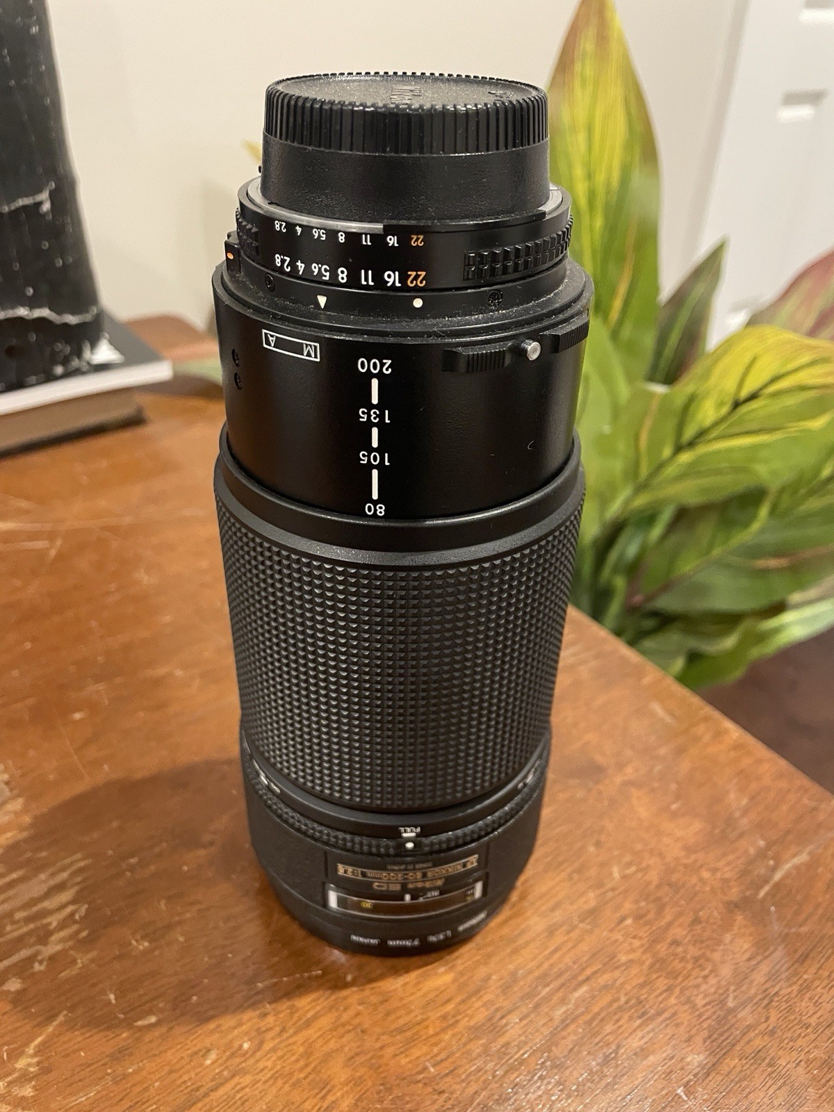 Nikon ED AF NIKKOR 80-200mm 1:2.8 Lens Nikon ED AF NIKKOR 80-200mm 1:2.8 Lens