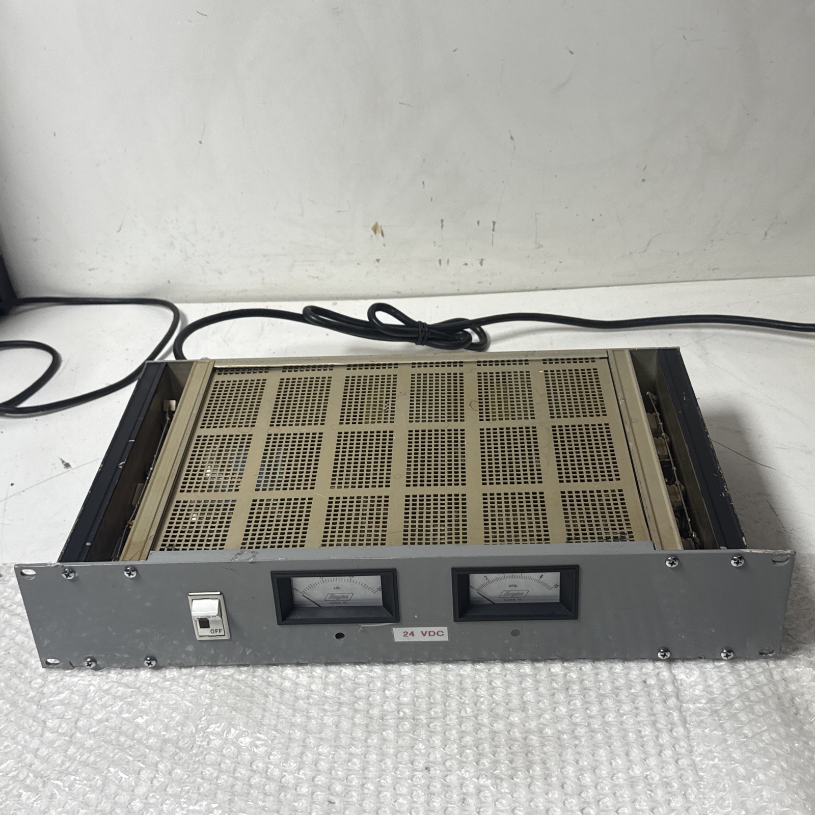 Acopian Model 24PT10AF Power Supply