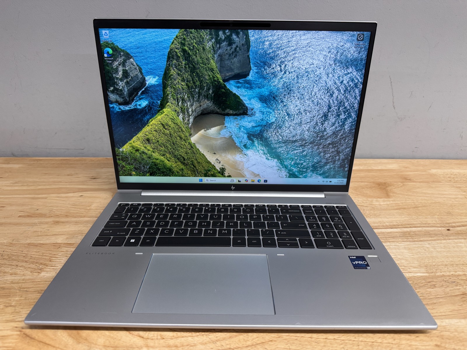 HP EliteBook 860 G10 16\