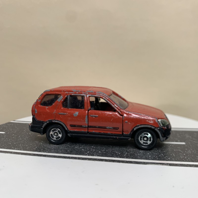 2001 Tomica #111 Honda CR-V CRV RD4 2nd Gen Crossover SUV Red 1:61 As-Shown 2001 Tomica #111 Honda CR-V CRV RD4 2nd Gen Crossover SUV Red 1:61 As-Shown