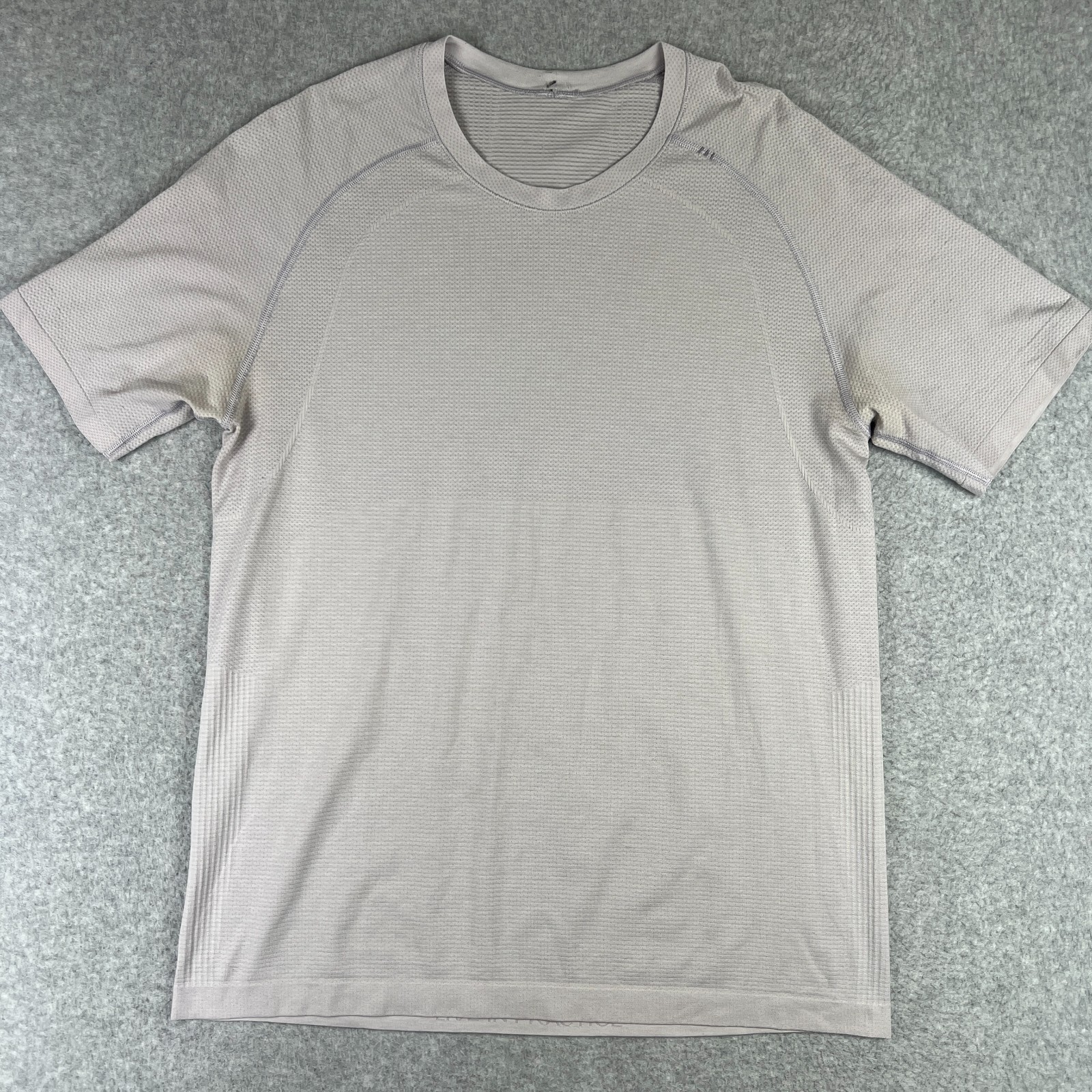 Lululemon Metal Vent Tech Performance Stretch Shirt Large Mens Beige Active
