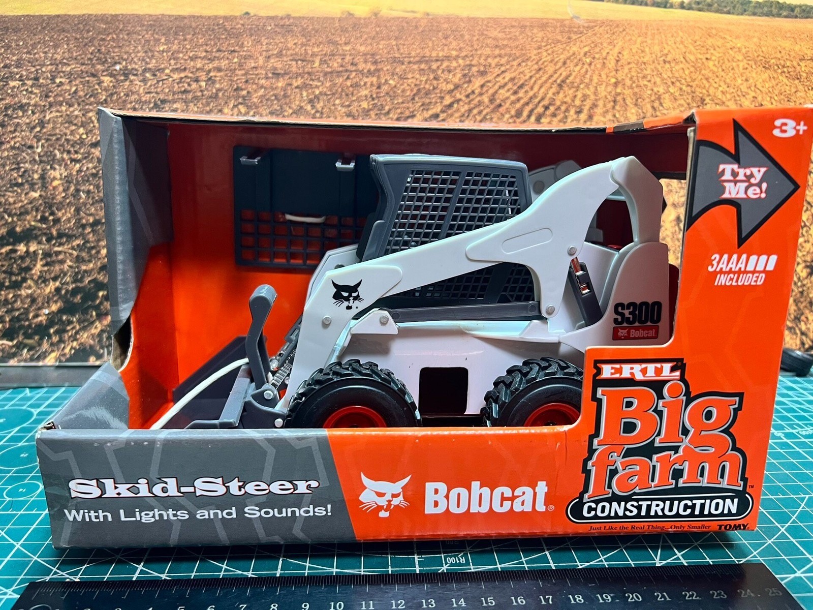1/16 Ertl Bobcat S300 Skid‑Steer Loader Construction Model