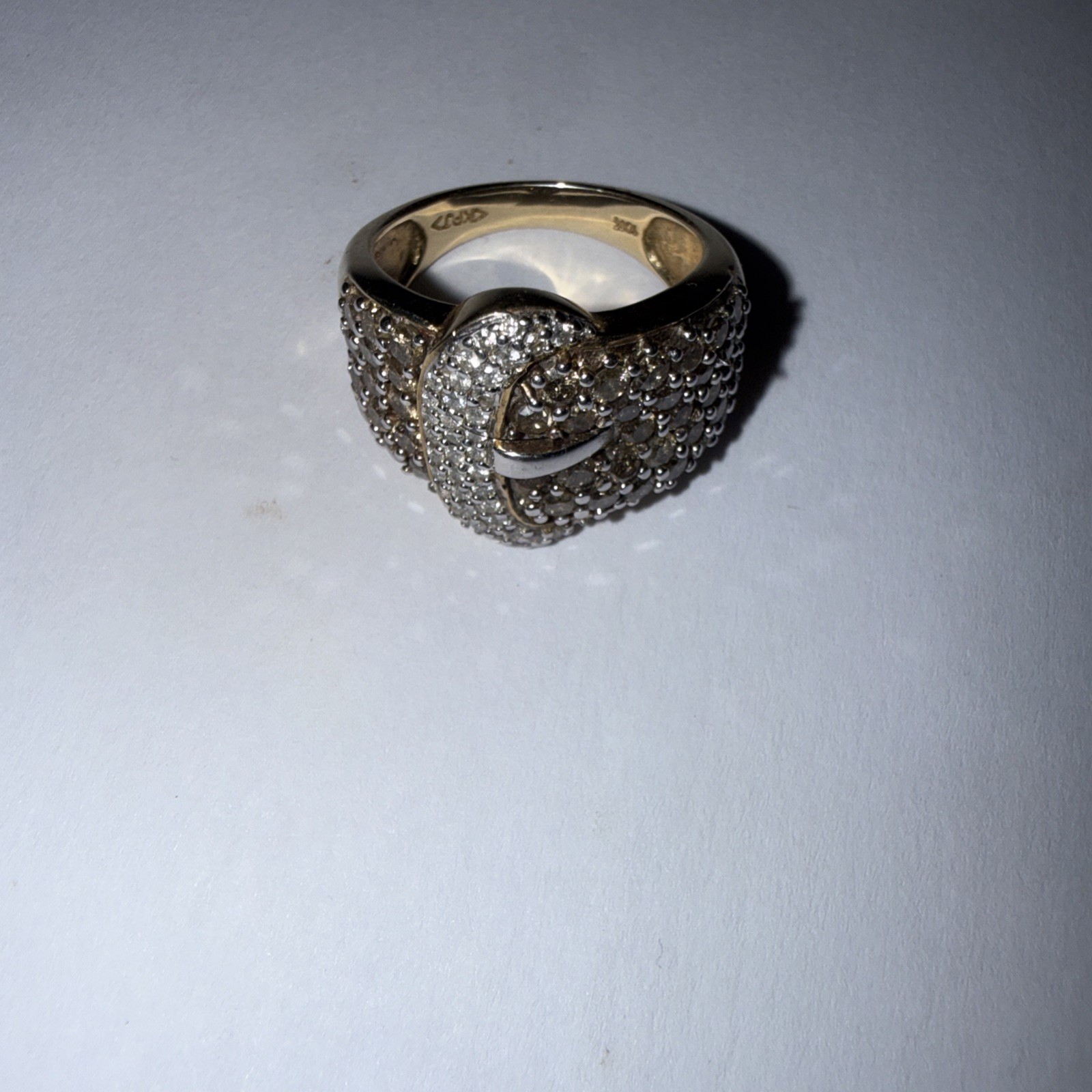 Solid 10K Yellow Gold Natural White And Champagne Diamond Buckle Ring 7.5 size Solid 10K Yellow Gold Natural White And Champagne Diamond Buckle Ring 7.5 size