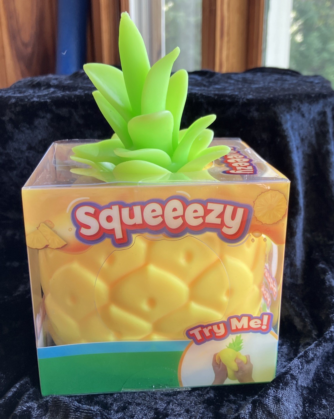 Sunny Days Squeezy Pineapple Squishy Sensory/Stress Relief Squish Ball Toy NIB🍍
