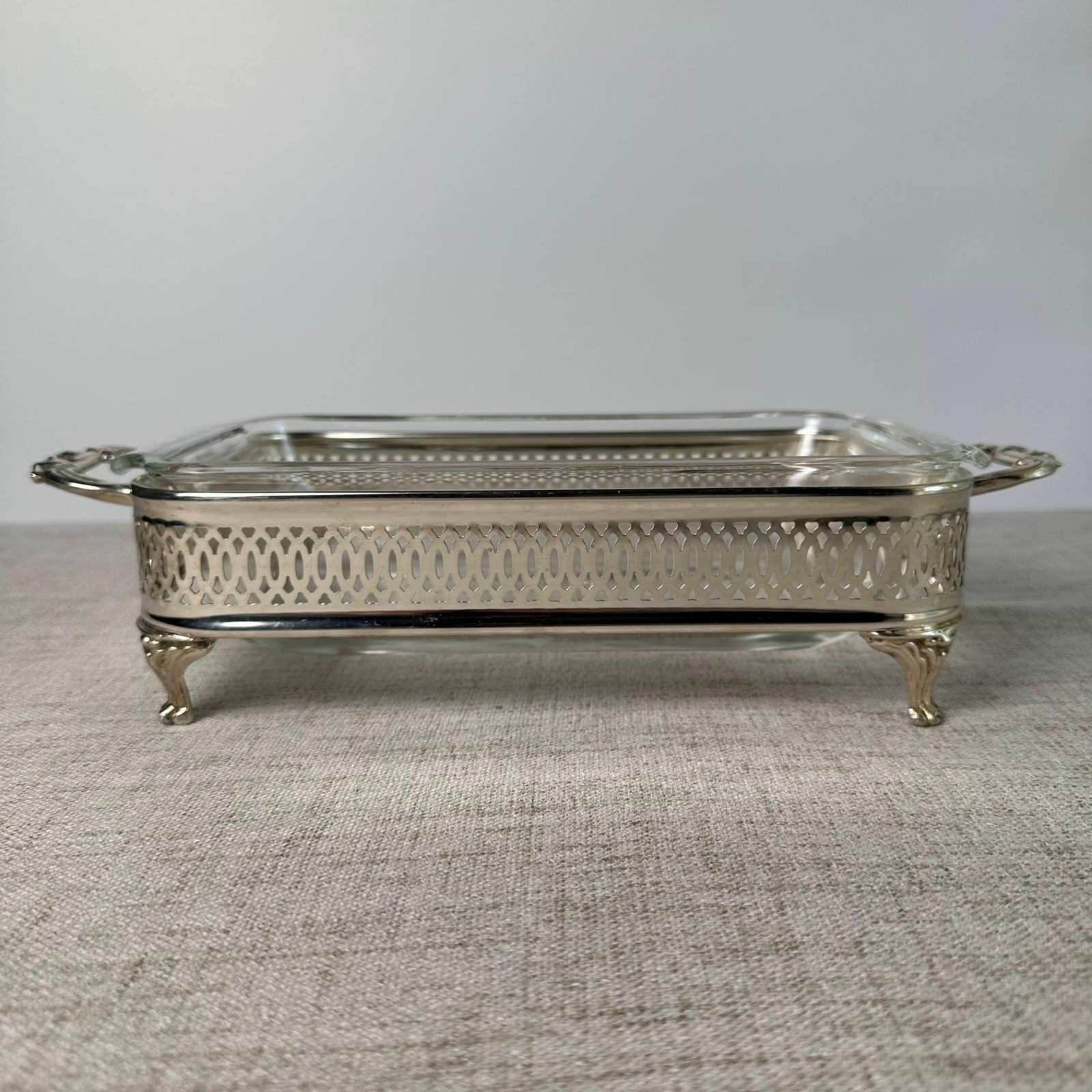 Vintage Anchor Hocking 1 Qt Casserole Silverplate Holder Footed Server