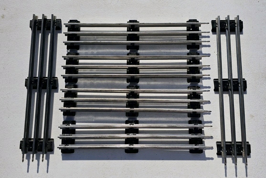 (6) Lionel O Gauge 10\