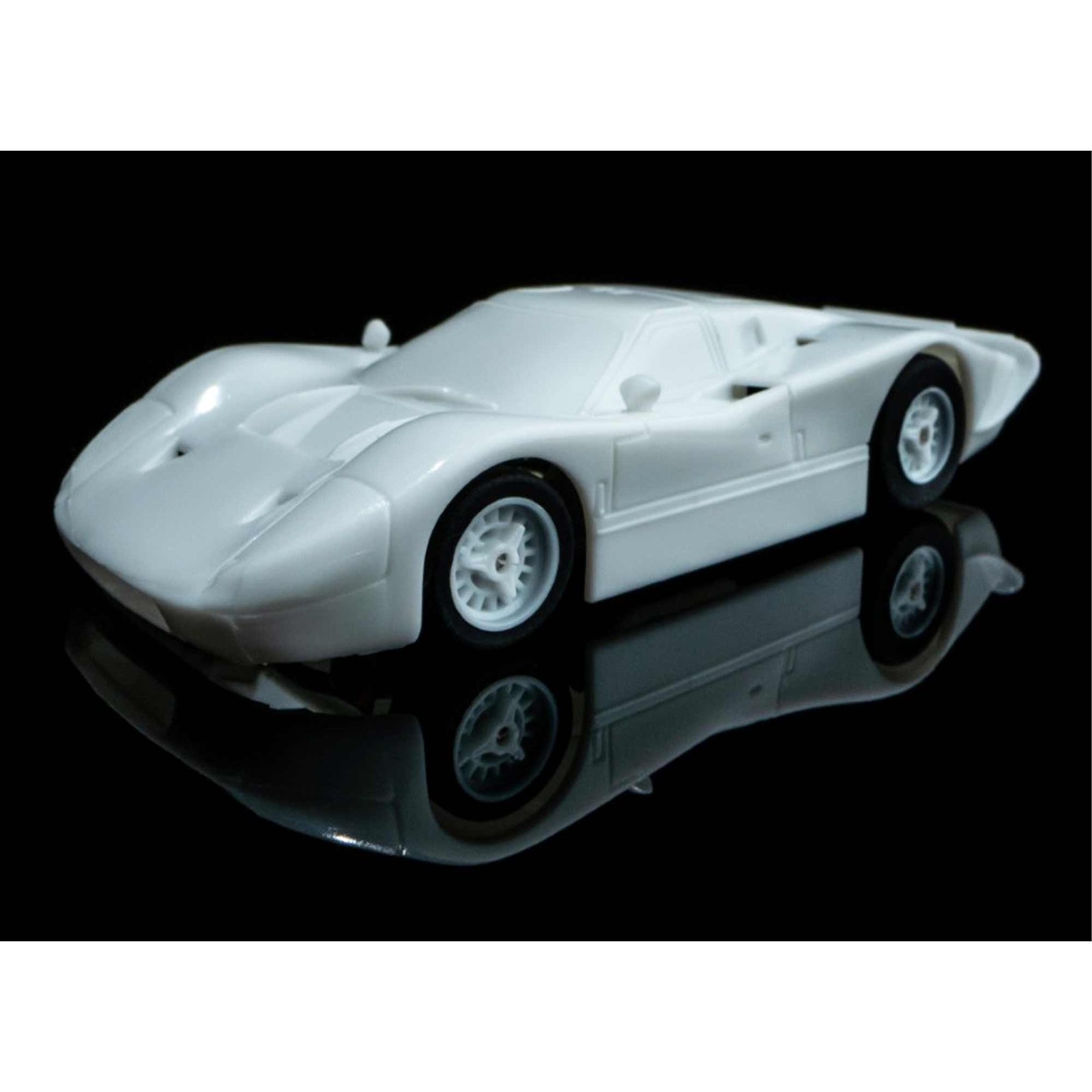 AFX/Racemasters Ford GT40 MK IV Paintable AFX22070 HO Slot Racing Cars