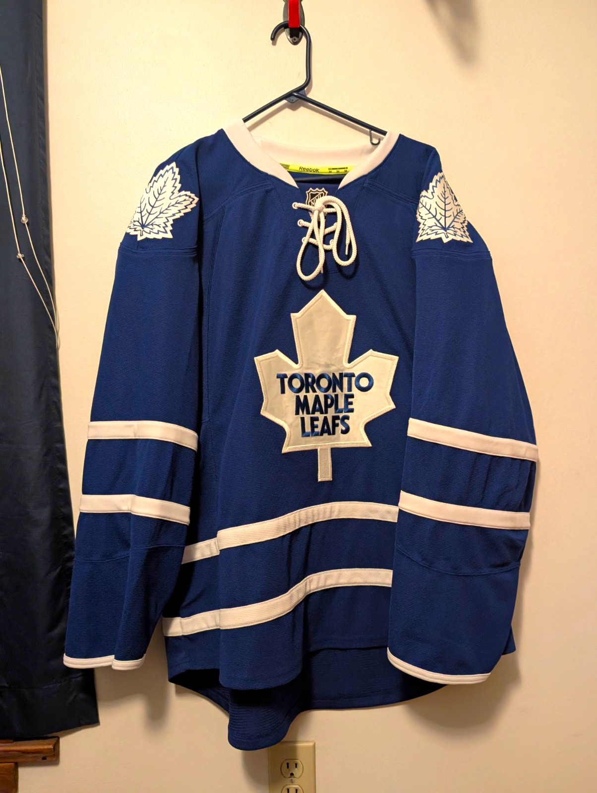 Reebok INDO Toronto Maple Leafs NHL Hockey Jersey Men\'s 54 Reebok INDO Toronto Maple Leafs NHL Hockey Jersey Men\'s 54