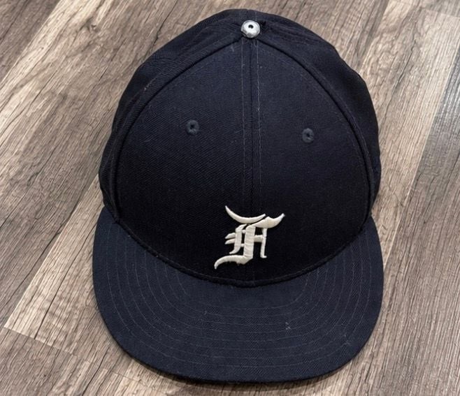 Fear of God Essentials x New Era 59FIFTY Fitted Hat Size 7 1/8 Navy