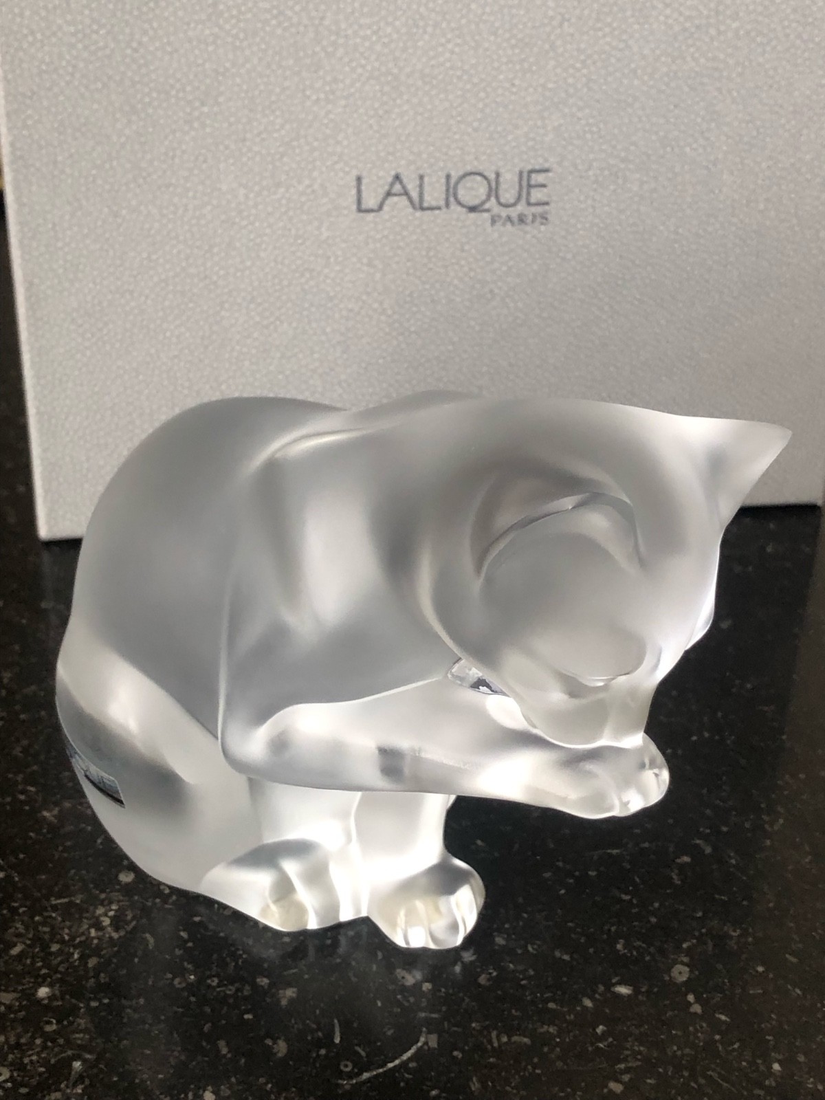 Lalique Paris Chat à sa Toilette Grooming Cat  Orig Box Excellent