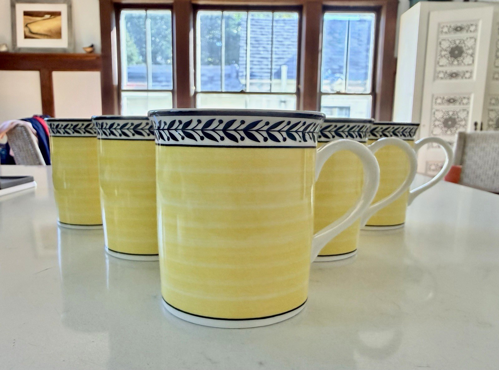Villeroy & Boch Luxembourg Porcelain Coffee Mug Set 8pc Germany. DW safe. 