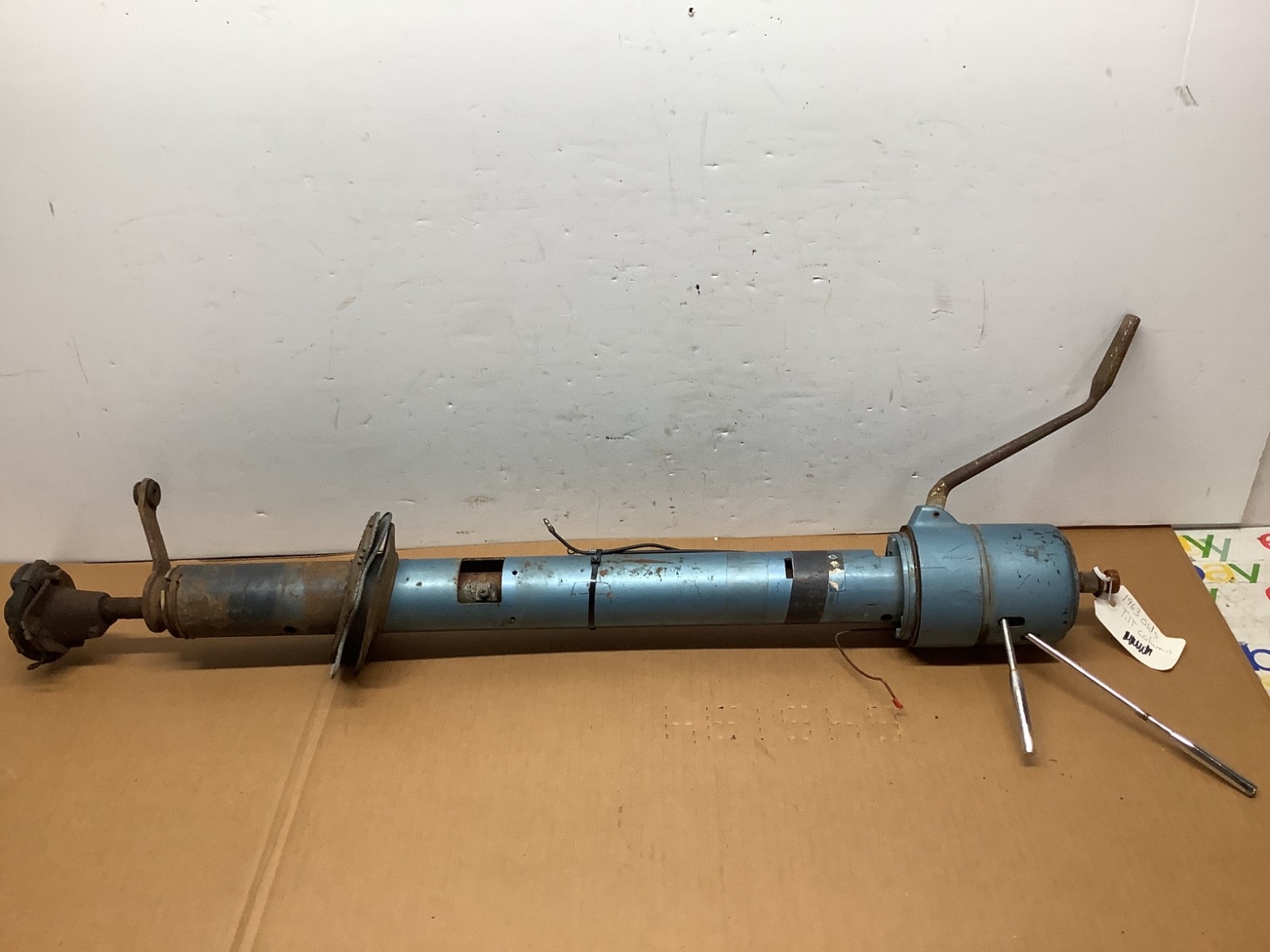 VINTAGE 1963 OLDSMOBILE 98 88 A/T STEERING COLUMN TILT RARE USED OEM 63 Only VINTAGE 1963 OLDSMOBILE 98 88 A/T STEERING COLUMN TILT RARE USED OEM 63 Only