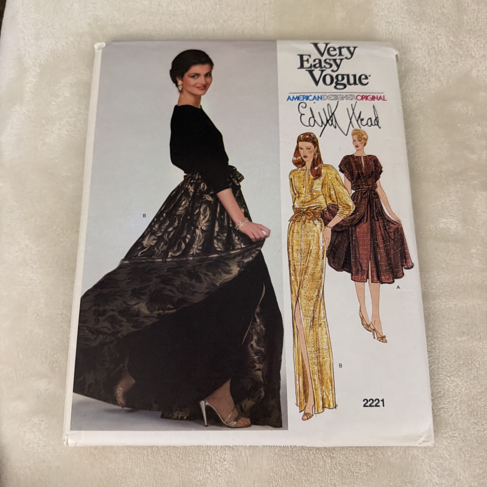 VTG EASY VOGUE EDITH HEAD AMERICAN DESIGNER ORIGINAL DRESS PATTERN UNCUT # 2221 VTG EASY VOGUE EDITH HEAD AMERICAN DESIGNER ORIGINAL DRESS PATTERN UNCUT # 2221