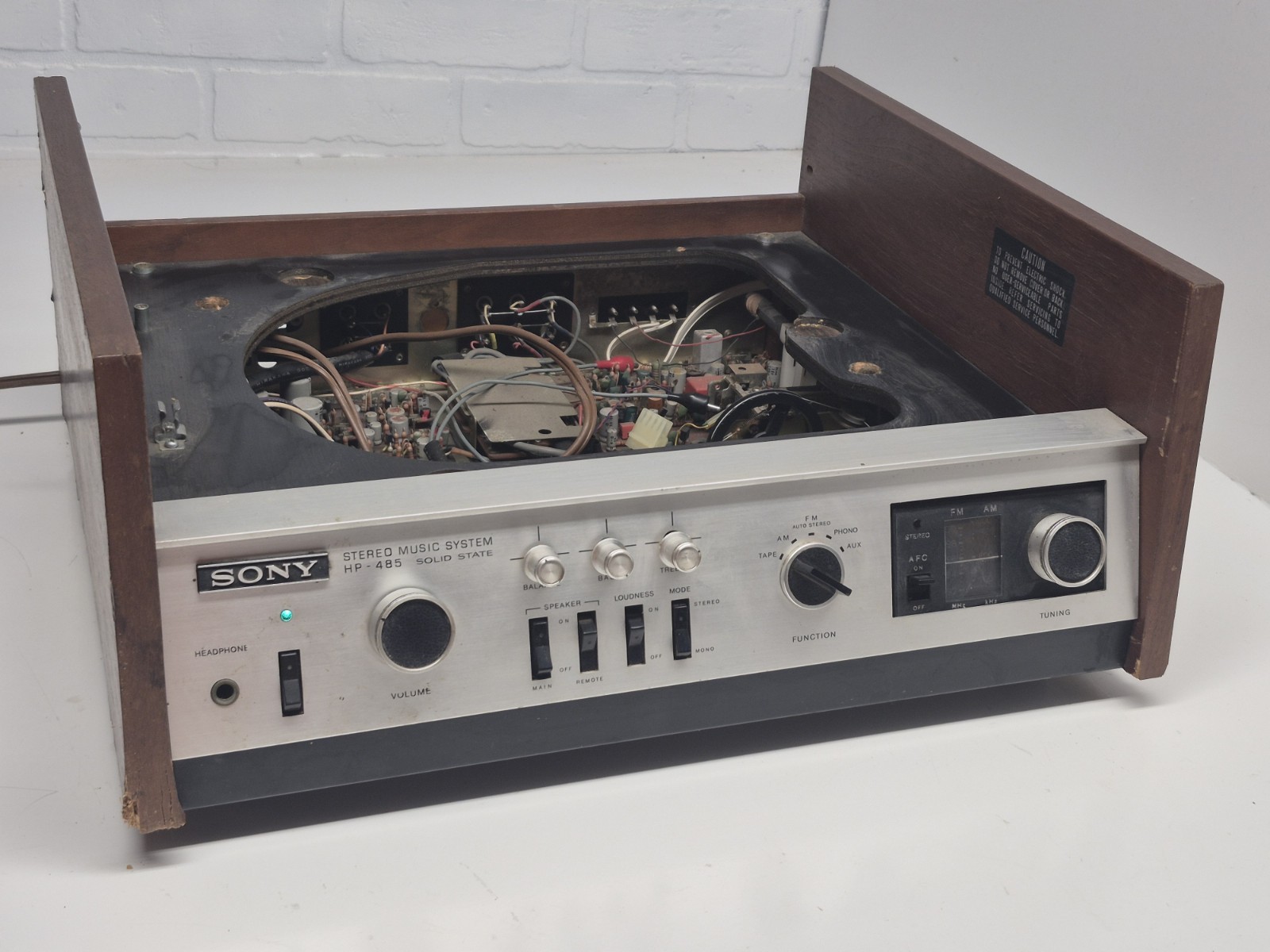 Sony HP-485/ SS-485 Solid State Stereo Music System Sony HP-485/ SS-485 Solid State Stereo Music System